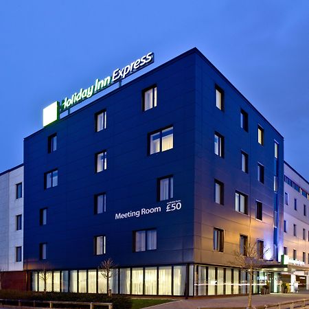 Holiday Inn Express Birmingham South A45, An Ihg Hotel Bagian luar foto