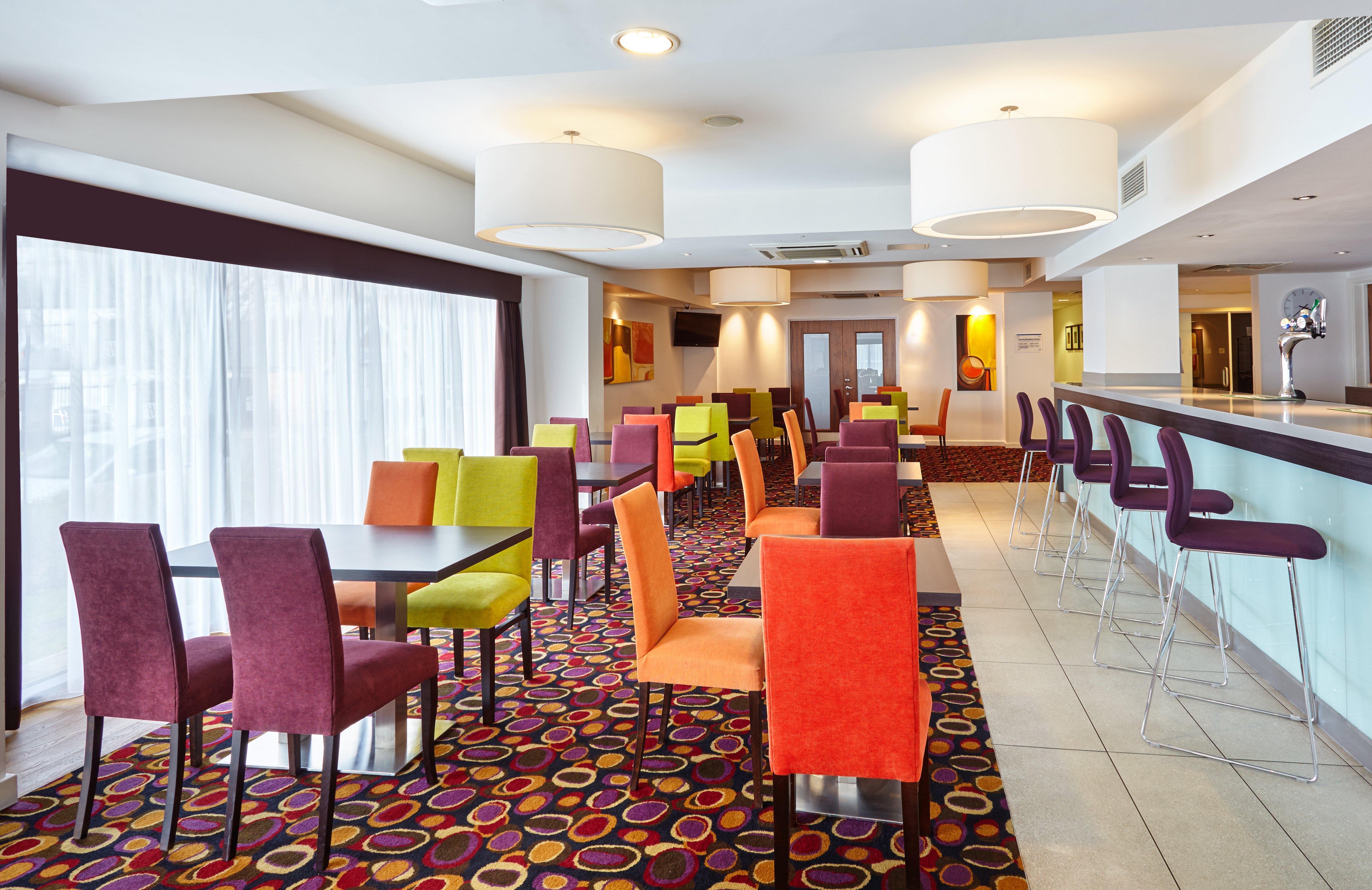 Holiday Inn Express Birmingham South A45, An Ihg Hotel Bagian luar foto