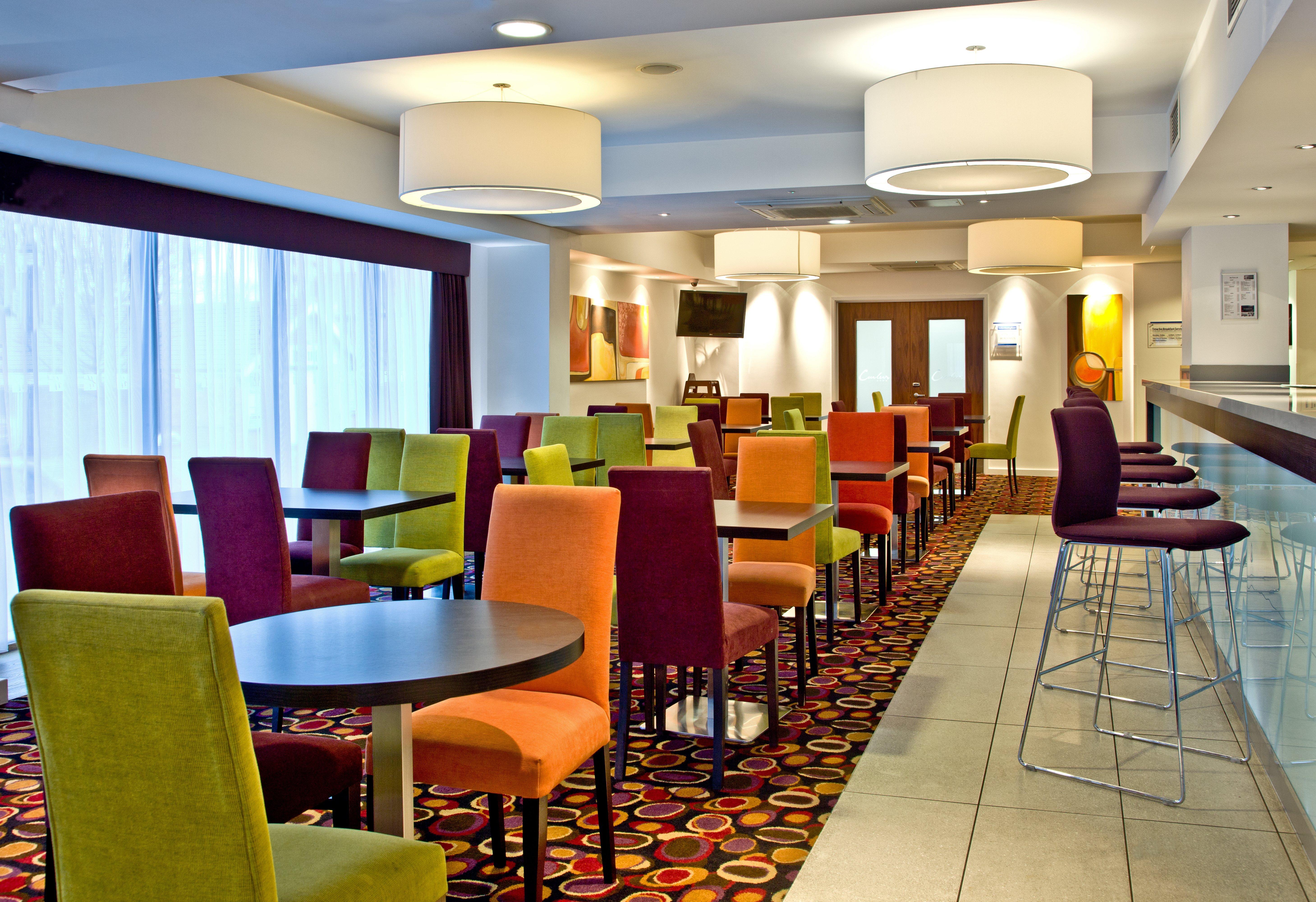 Holiday Inn Express Birmingham South A45, An Ihg Hotel Bagian luar foto