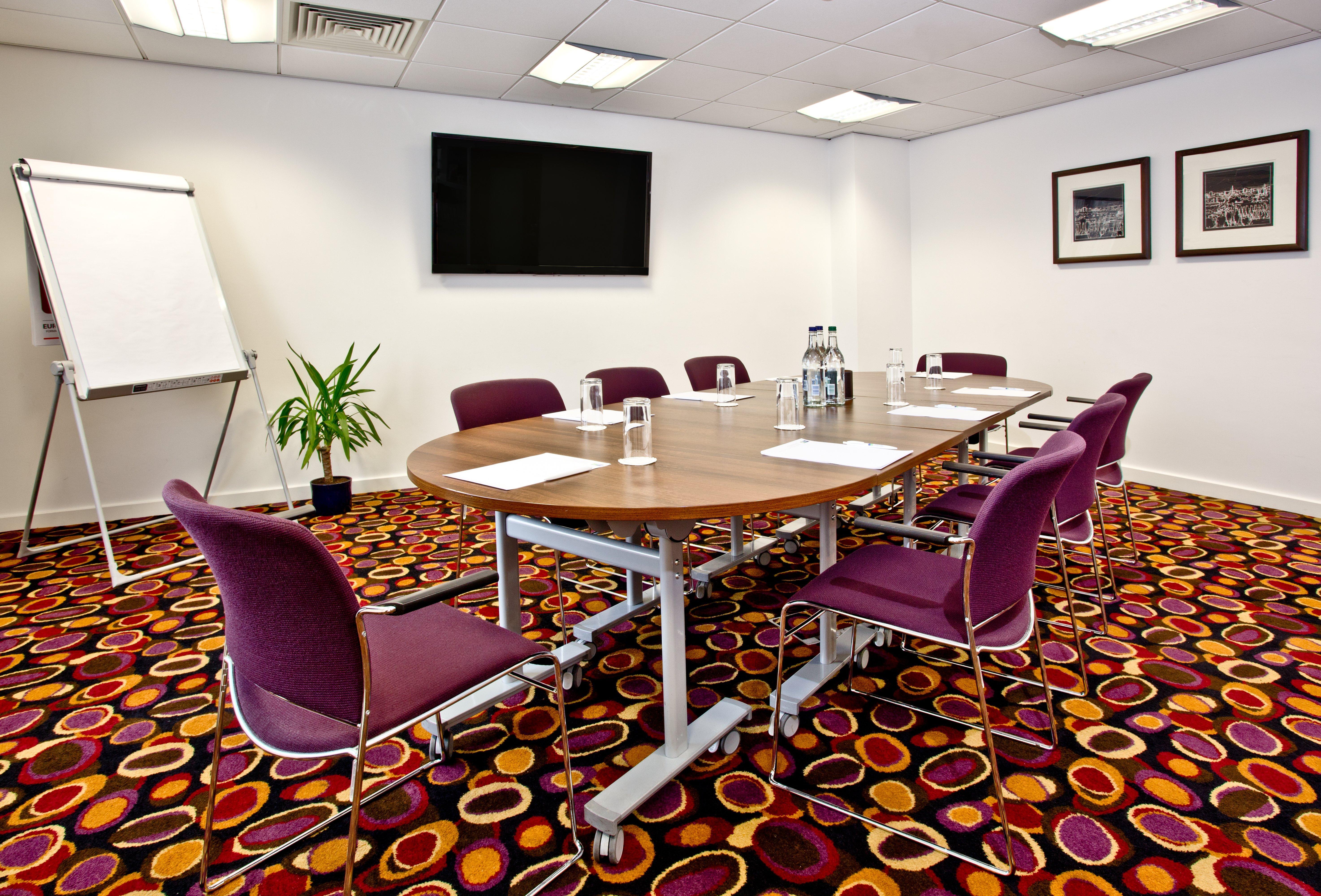 Holiday Inn Express Birmingham South A45, An Ihg Hotel Bagian luar foto