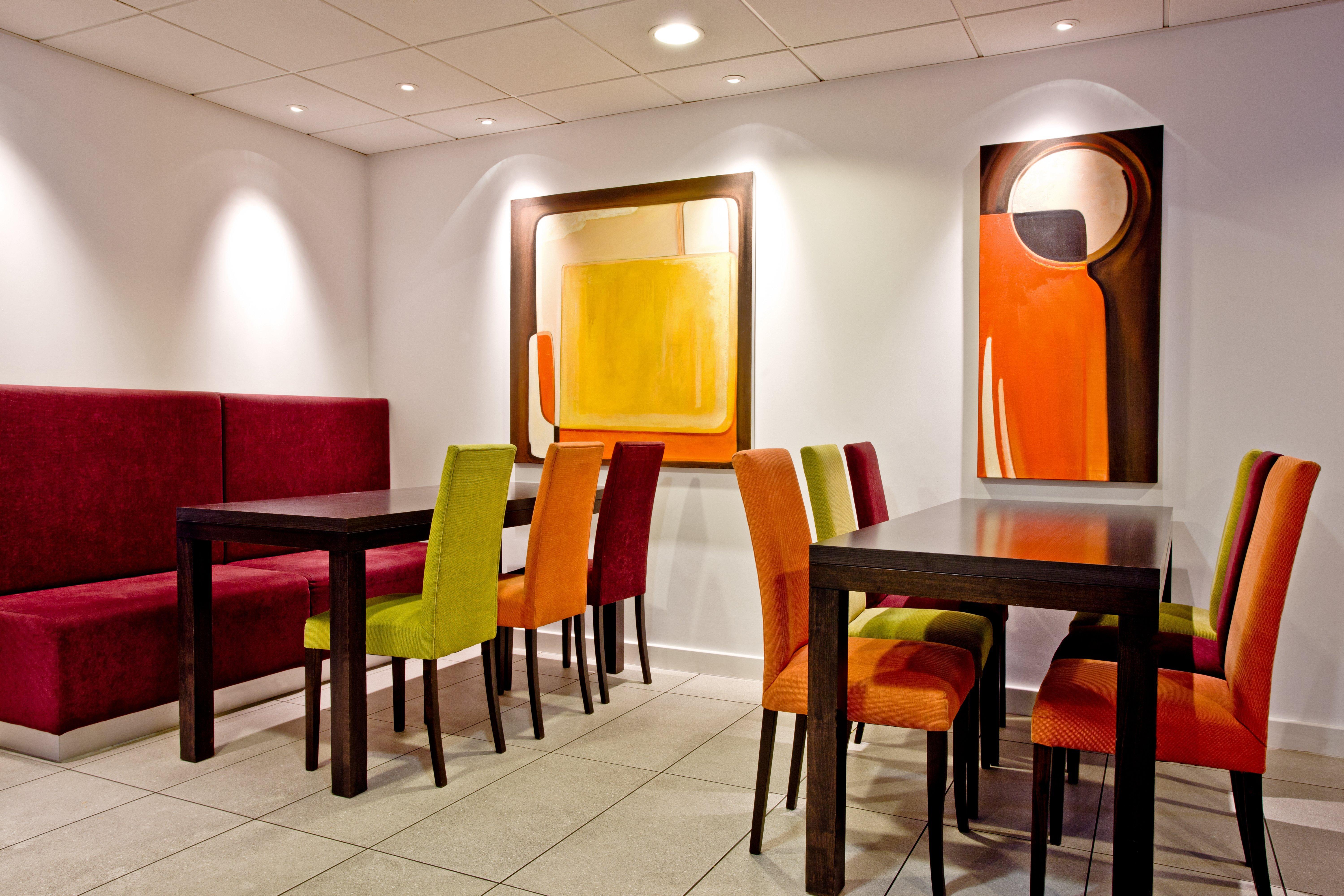 Holiday Inn Express Birmingham South A45, An Ihg Hotel Bagian luar foto