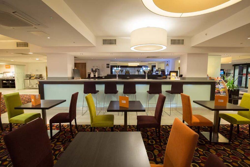Holiday Inn Express Birmingham South A45, An Ihg Hotel Bagian luar foto
