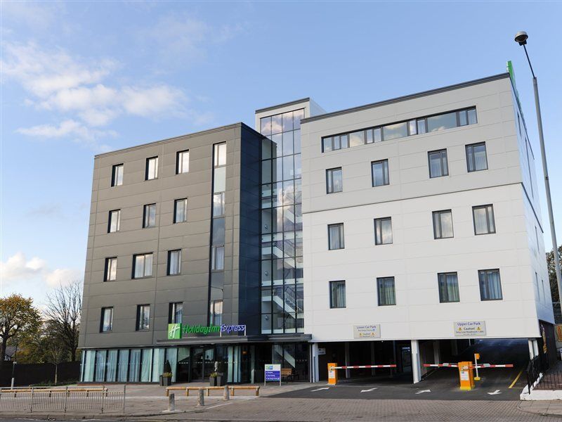 Holiday Inn Express Birmingham South A45, An Ihg Hotel Bagian luar foto