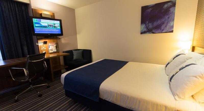 Holiday Inn Express Birmingham South A45, An Ihg Hotel Bagian luar foto