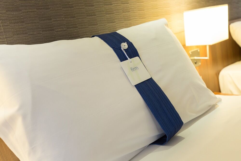 Holiday Inn Express Birmingham South A45, An Ihg Hotel Bagian luar foto
