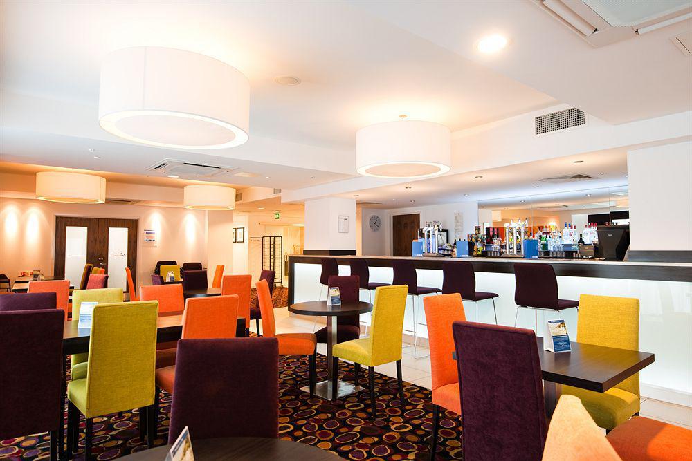 Holiday Inn Express Birmingham South A45, An Ihg Hotel Restoran foto